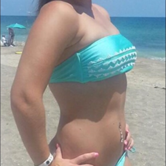 FINAL! Teal w/ white beading bikini top | M | - Picture 4 of 4